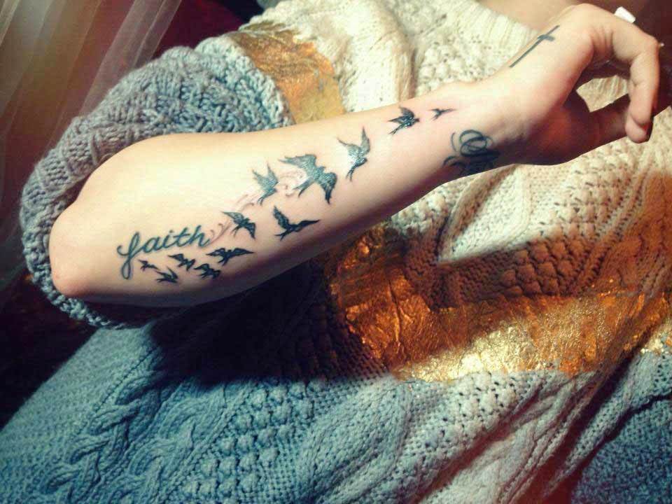 3d-small-arm-best-pic-tattoo-women