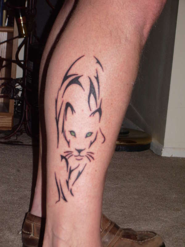 Abstract-Tribal-Cat-Tattoo