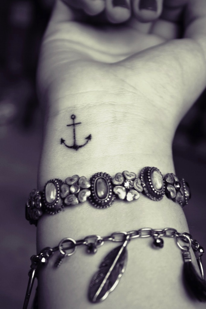Anchor-Wrist-Tattoo