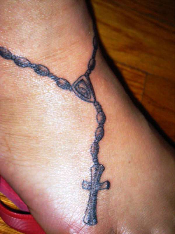 Small-Cross-Tattoos-on-Foot
