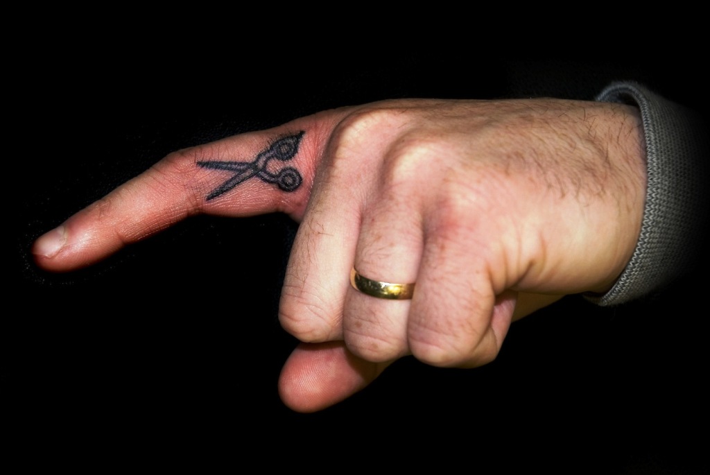 Small-Finger-Tattoos-