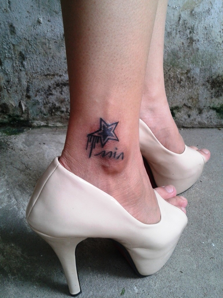 Small-Tattoo-Stars