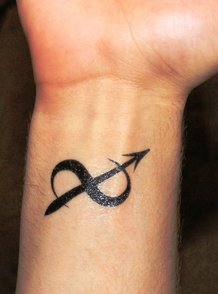 sagittarius-symbol-tattoo