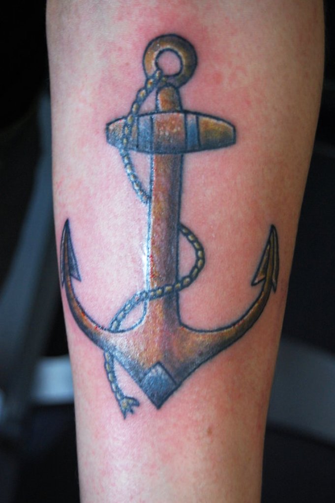small-anchor-tattoo-on-arm