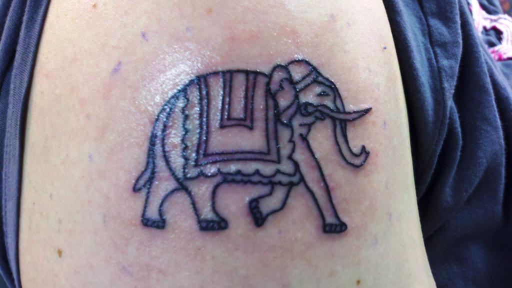 small-elephant-tattoo-design