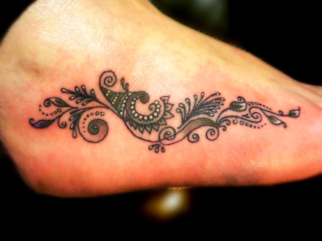 tattoo-tattoo-foot-delicate-tribal-vines-pretty-patern-girly-