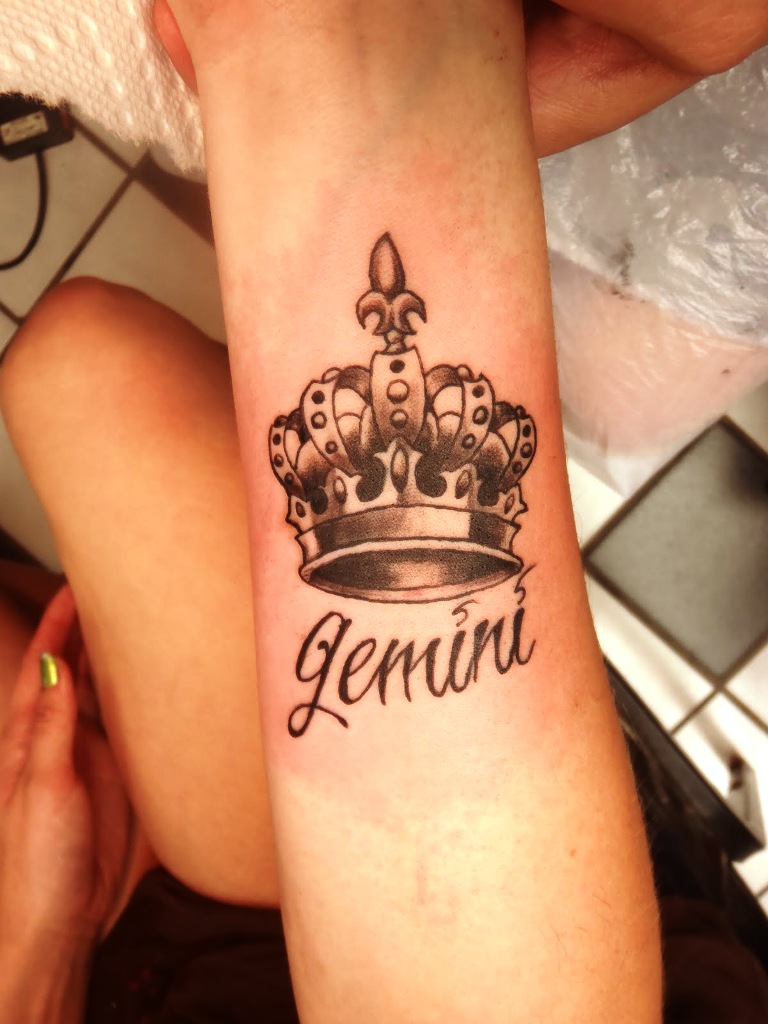 Crown-Tattoo-Meaning
