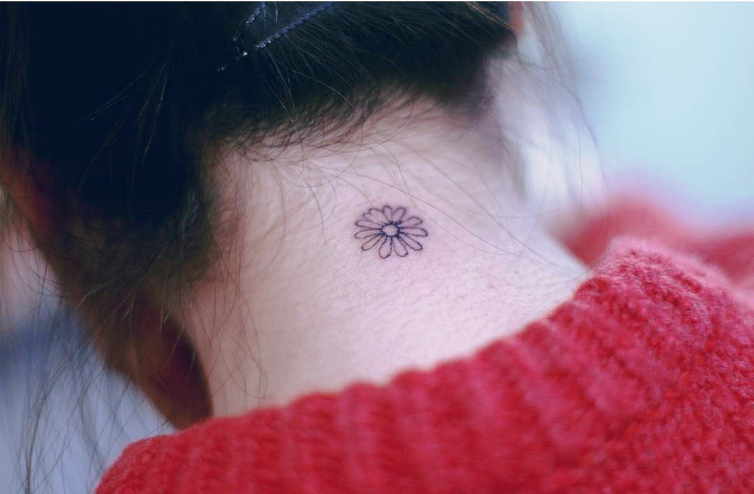 Pretty-Small-Flower-Tattoo