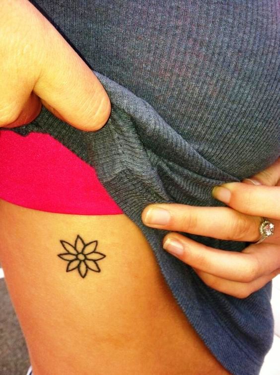 flower tattoo small -