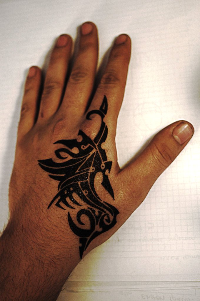 hand_tattoo_