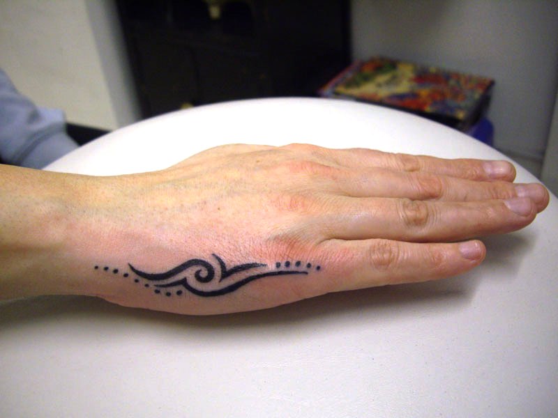 small-tribal-hand-tattoos