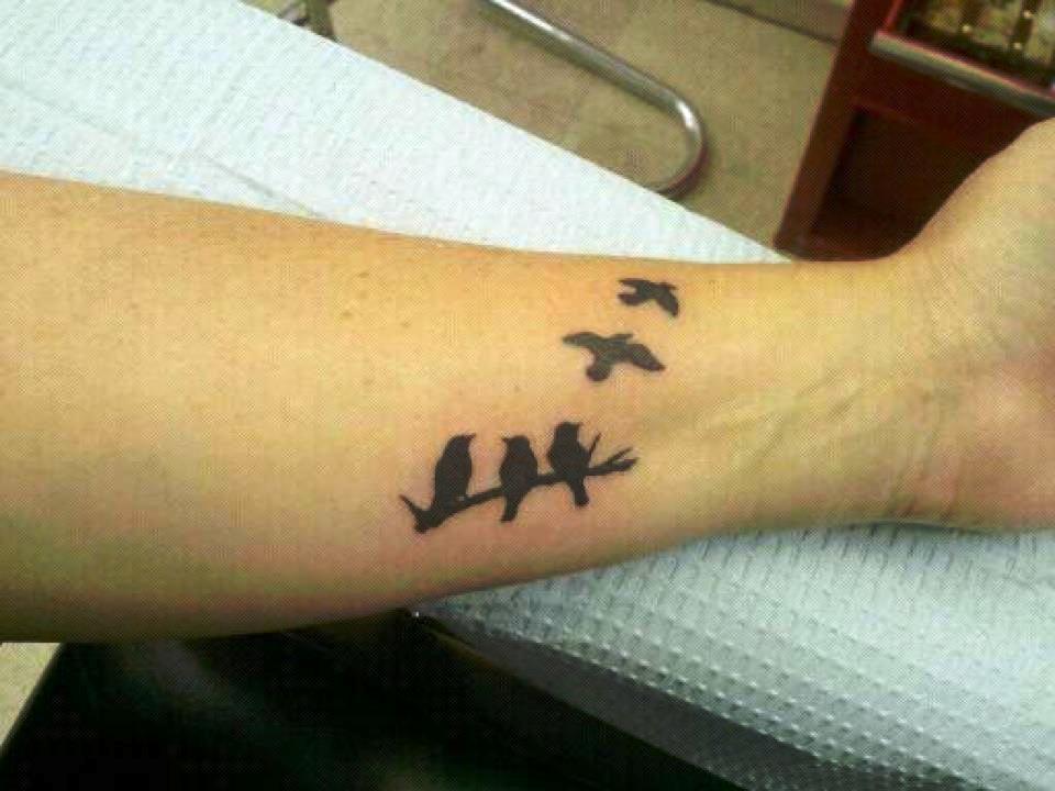 tattoos-designs-of-small-birds