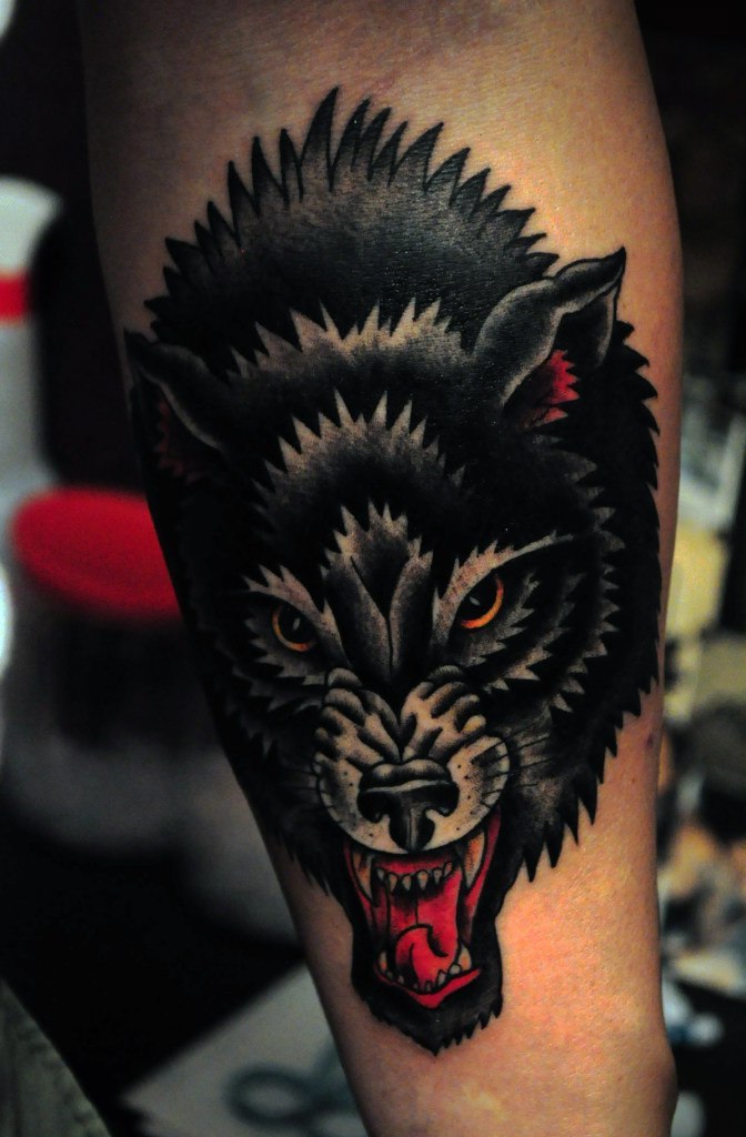 black-wolf-tattoo-design