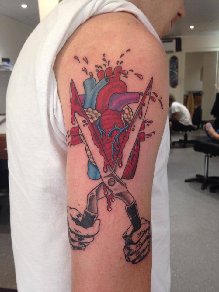 dotwork-heart-tattoo-fine-design