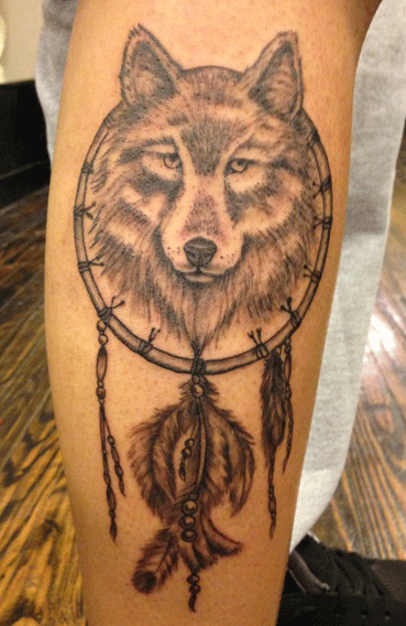 dream-catcher-wolf-tattoo-design
