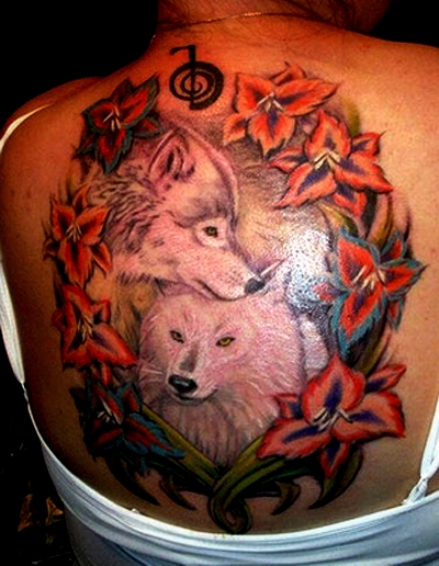 female-wolf-tattoo