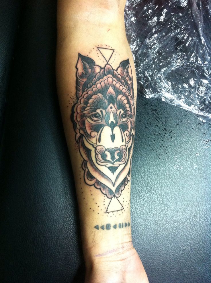forearm-wolf-tattoos-2012