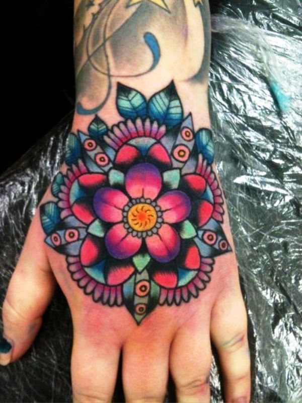 geometric-flower-tattoo