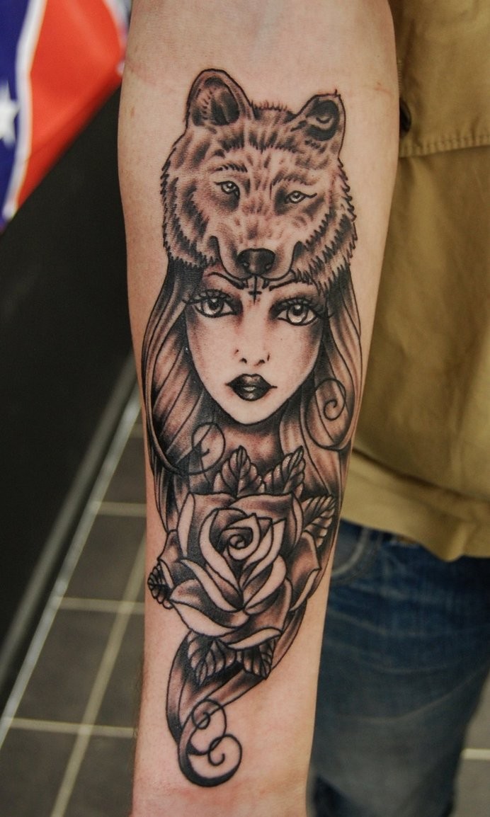 girl-with-wolf-headdress-tatto