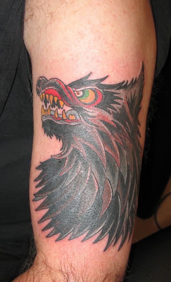 growling-wolf-tattoos