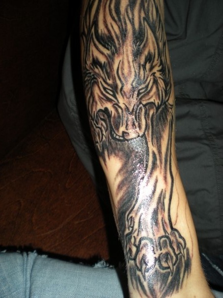 half-sleeve-wolf-tattoo