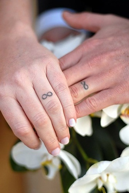 infinity-band-tattoo-wedding-rings