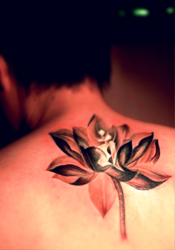 lotus-flower-tattoo-on-back