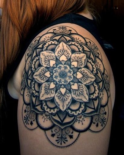 mandala-tattoo-on-shoulder