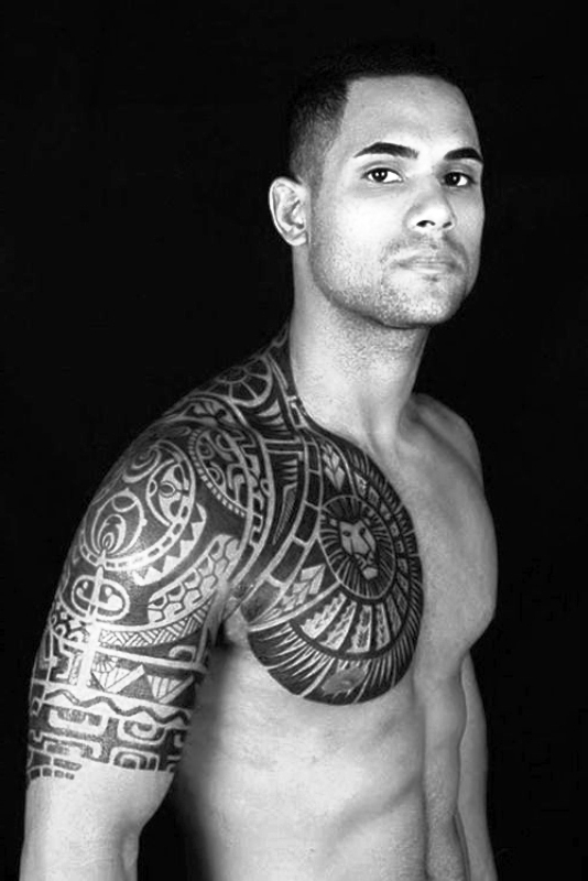 maori-chest-tattoo-for-men-lion-picture