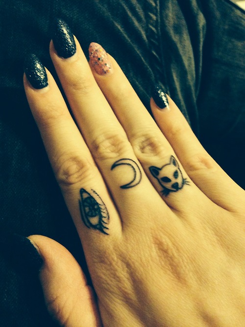 moon-finger-tattoos-tumblr-design-new