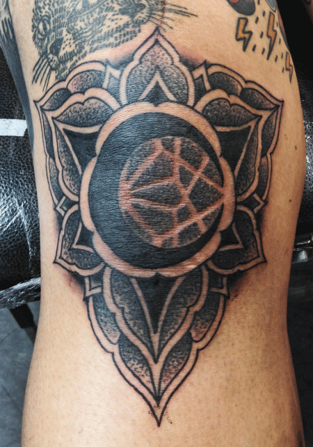 moon-geometric-mandala-tattoos