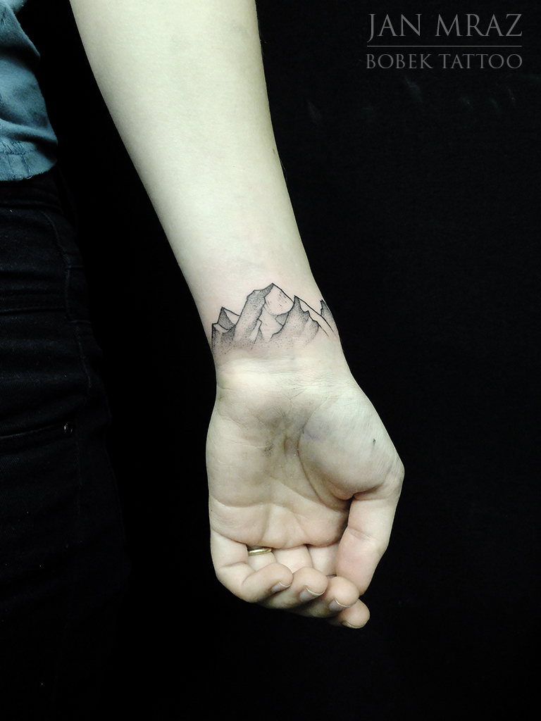 mountain-tattoo-on-wrist