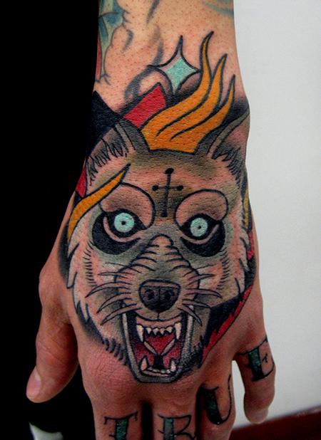 old-school-traditional-american-tattoos-wolf