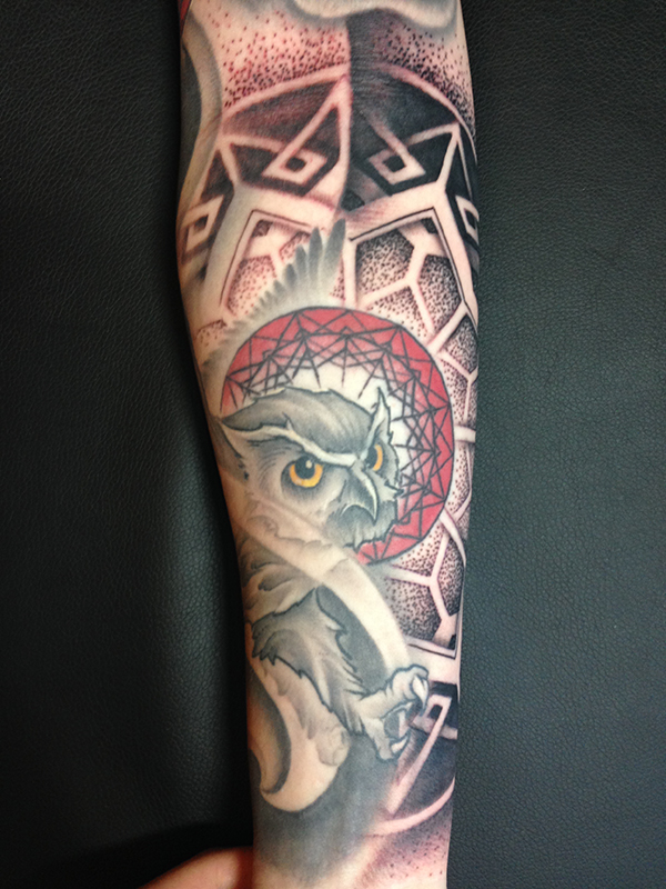 owl-black-and-grey-mandala-tattoo