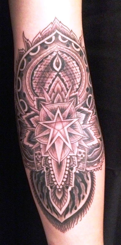 sacred-geometry-mandala-tattoo-design