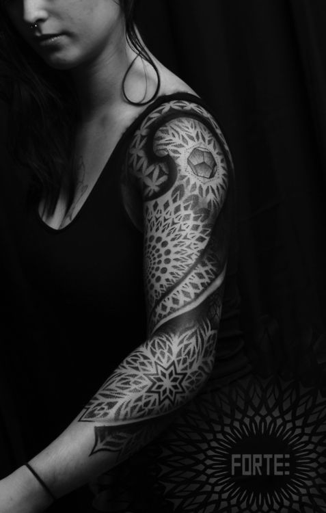 sacred-geometry-tattoo-for-girl