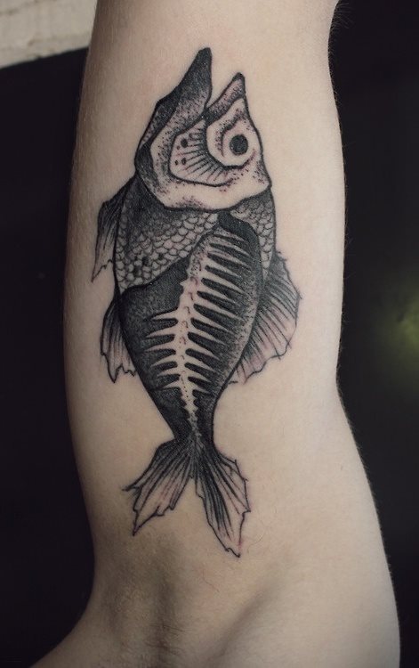 simple-koi-fish-tattoo-design