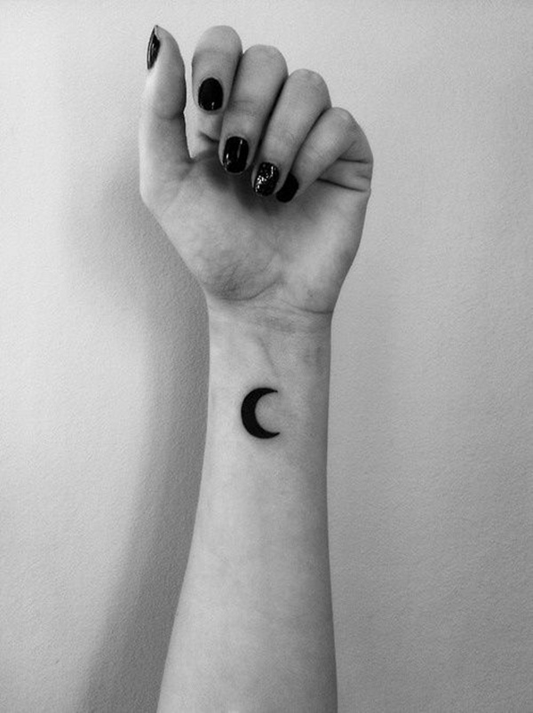 simple-moon-tattoo