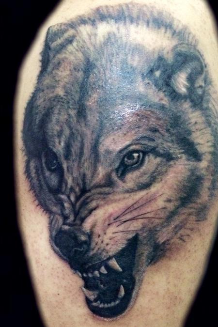 snarling-wolf-tattoo-ideas