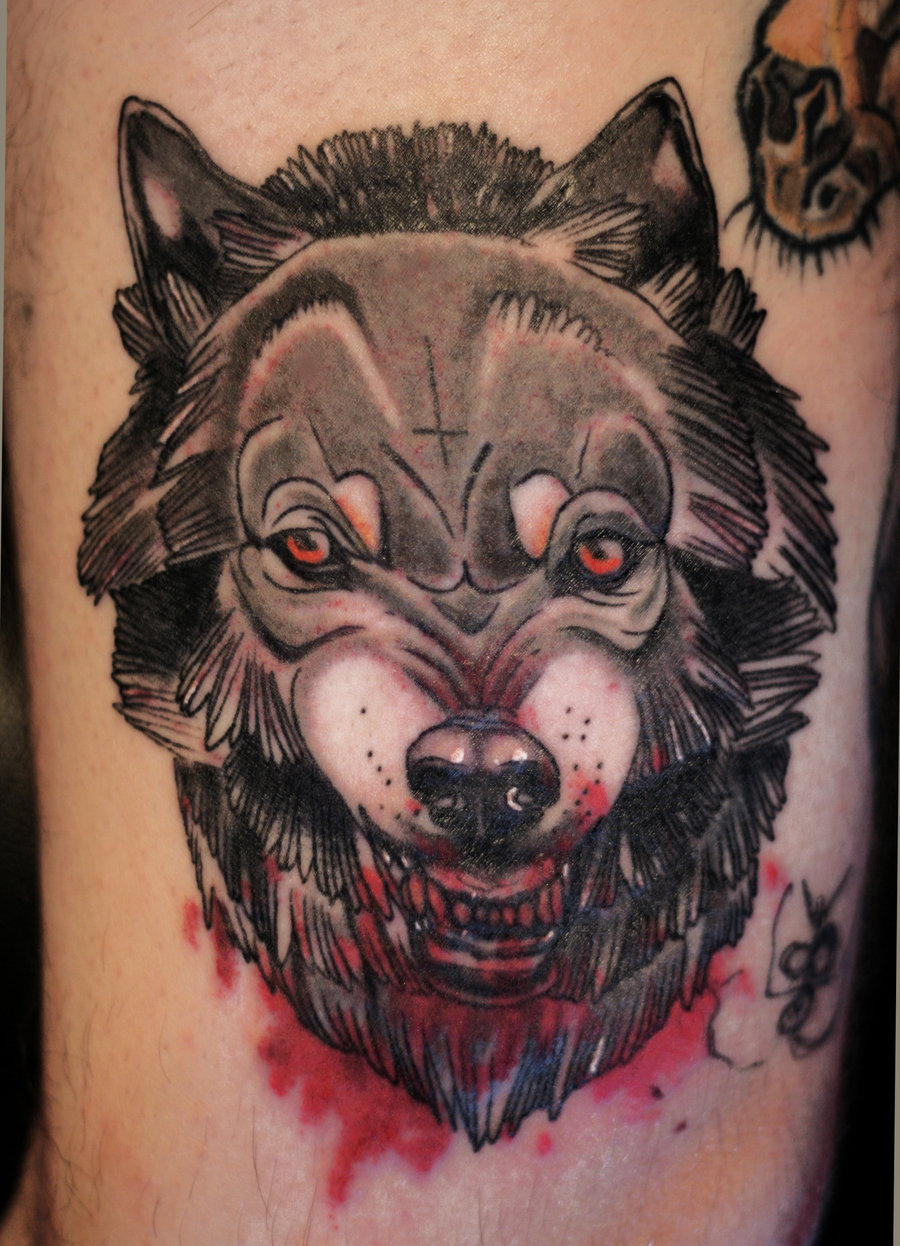 traditional-wolf-tattoo-2013