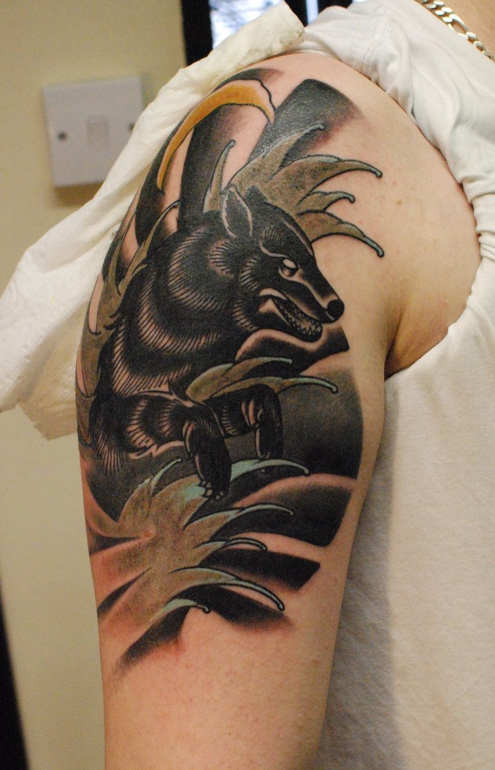 traditional-wolf-tattoo-designs-new