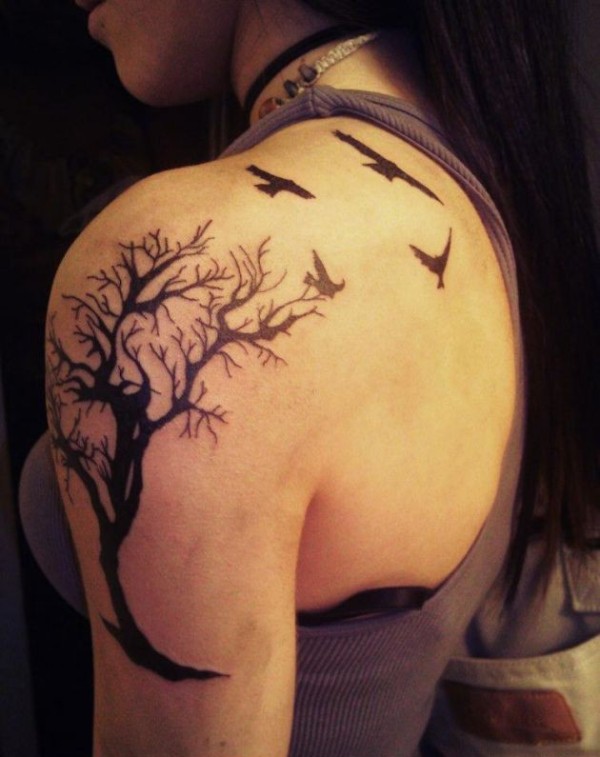 tree-tattoo-on-shoulder