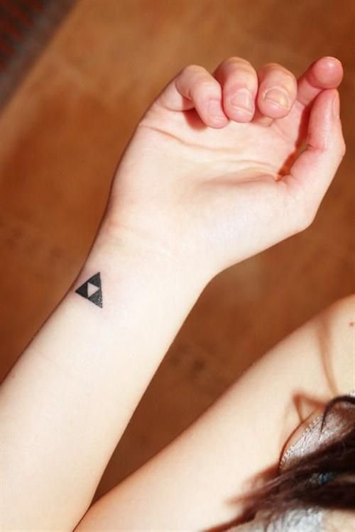 triforce-tattoo-on-hand