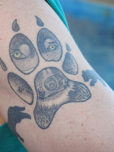 wolf-paw-tattoo-fine-ideas-new