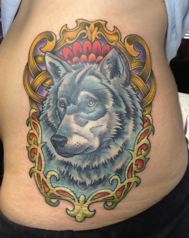 wolf-side-tattoo