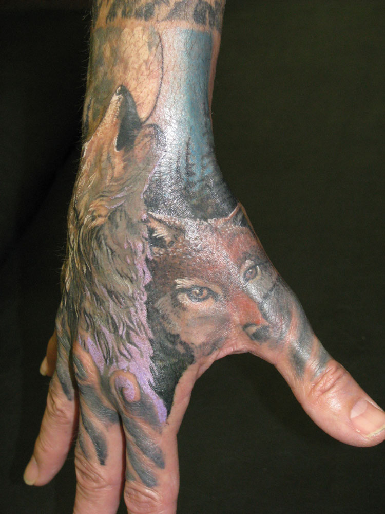 wolf-tattoo-on-hand-design-new
