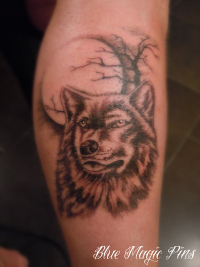 wolf-and-moon-tattoo-ideas