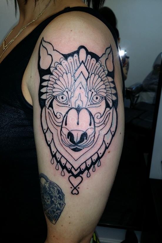 wolves-mandala-tattoo